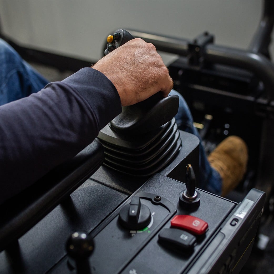 All Cat® Simulators are built with authentic Cat® controls.